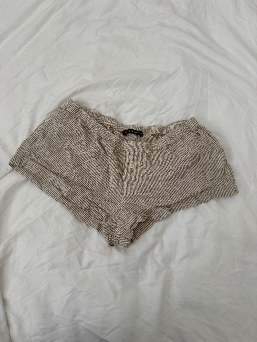 Brandy Melville stripe shorts  one size   -great condition  -no flaws  -elastic